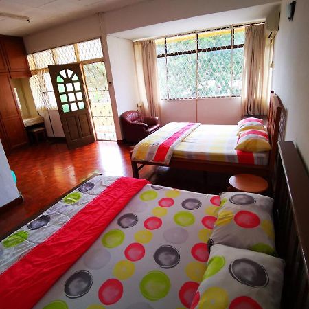 Lpm Room Tanjung Bungah (Penang) Exterior foto