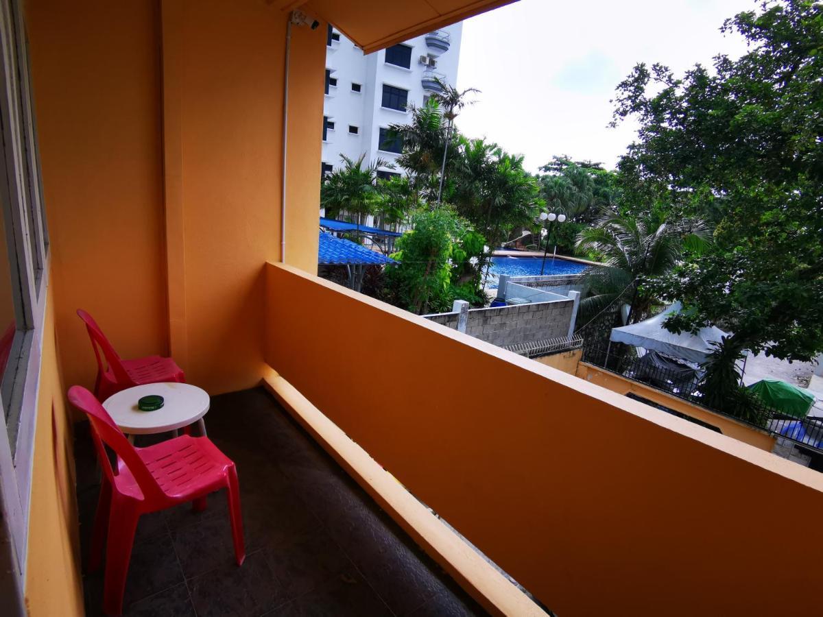 Lpm Room Tanjung Bungah (Penang) Exterior foto